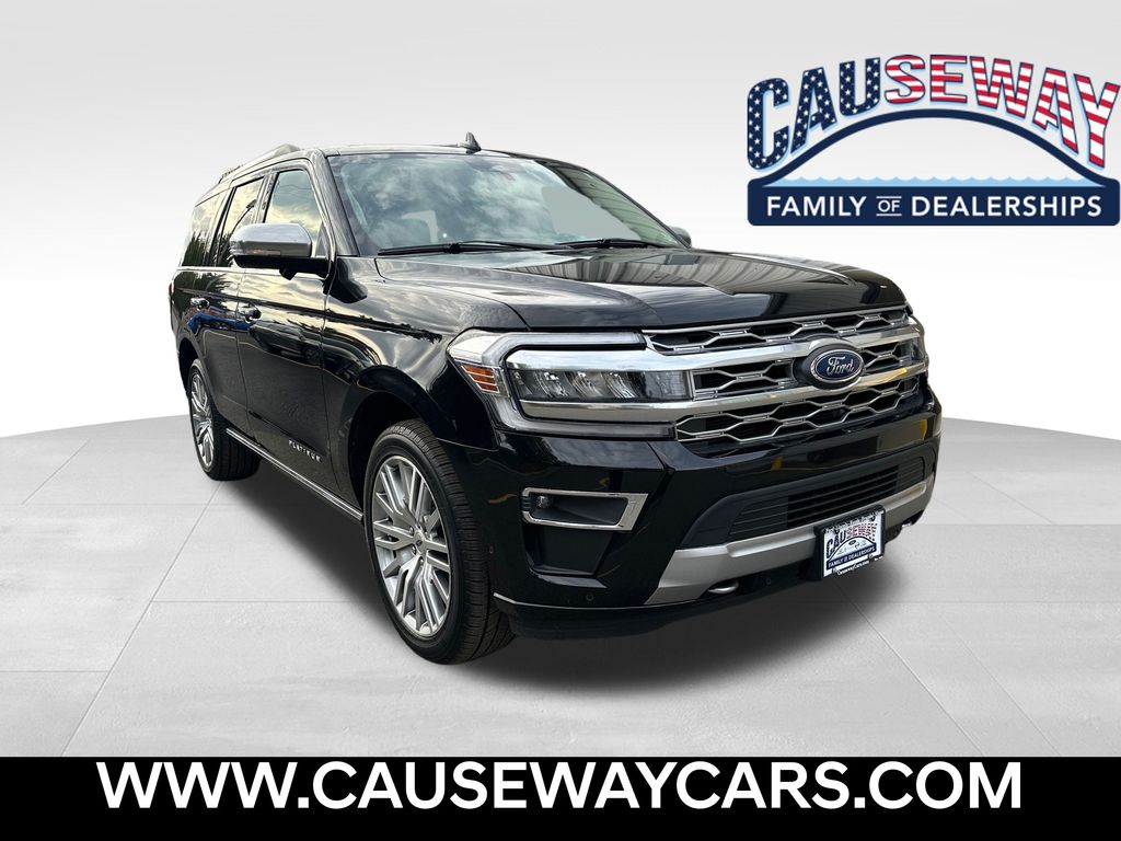 2024 Ford Expedition Platinum's photo