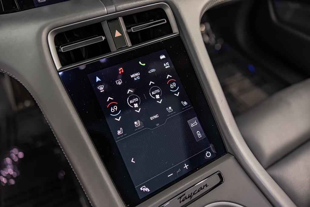 2020 PORSCHE TAYCAN - Image 31