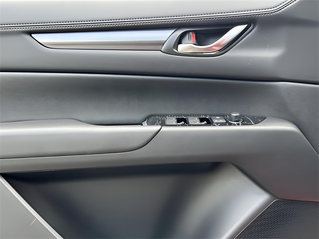 2025 Mazda CX-5 2.5 S Preferred photo 9