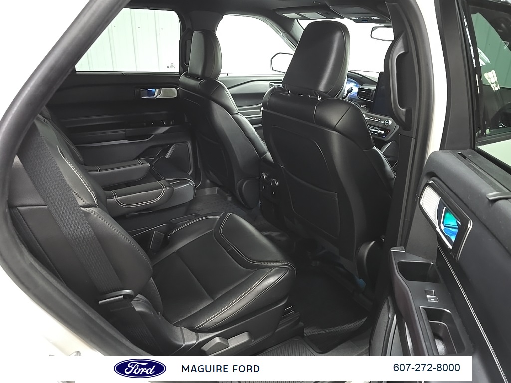 2020 Ford Explorer ST photo 17