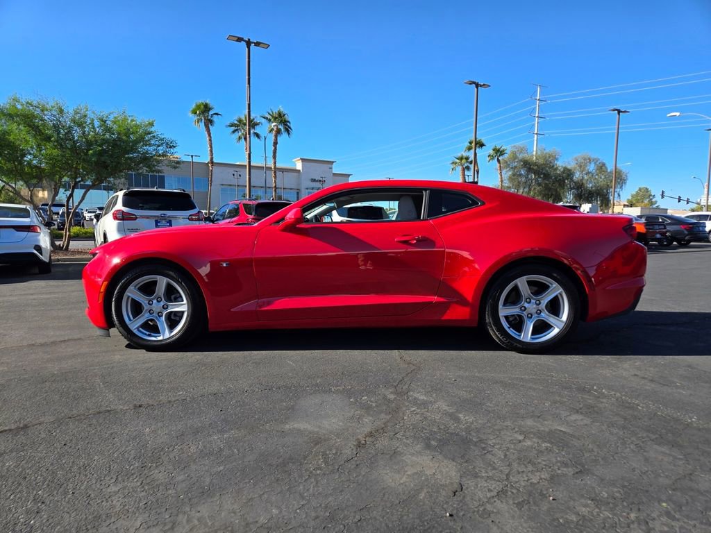 2023 Chevrolet Camaro 1LT photo 3