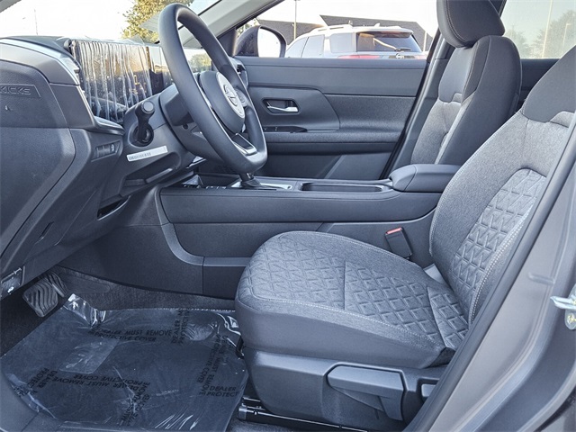 2026 Nissan Kicks SV photo 4