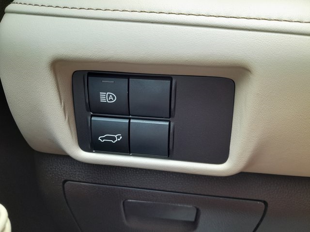 2022 Toyota Highlander XLE photo 17