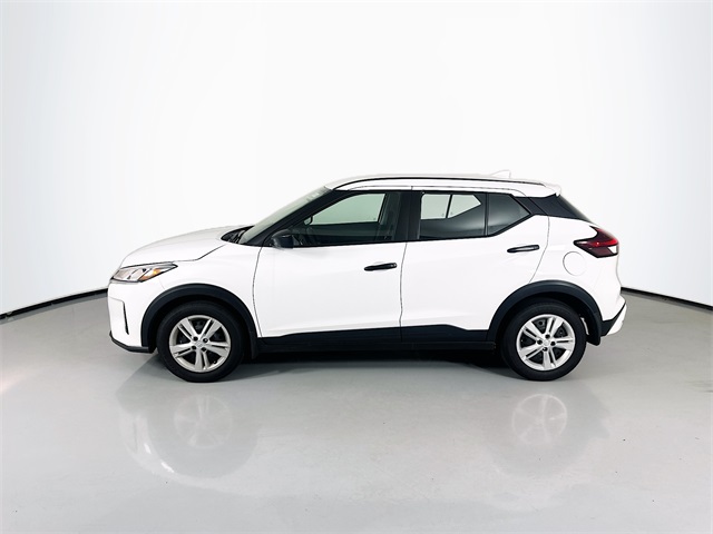 2025 Nissan Kicks Play S photo 4