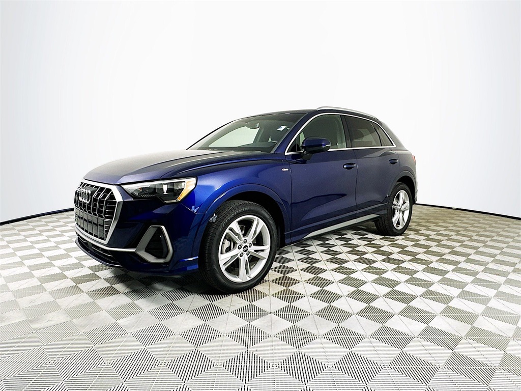 2021 Audi Q3 Premium S line photo 3