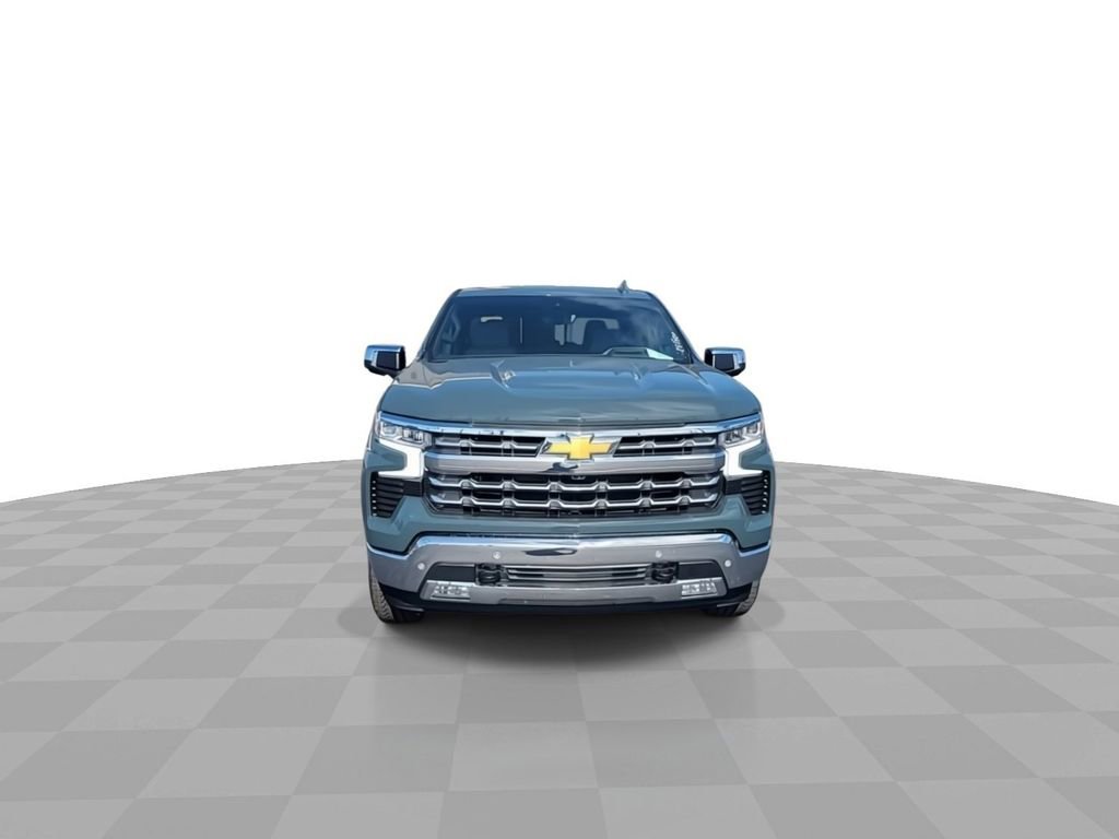 2025 Chevrolet Silverado LTZ photo 3