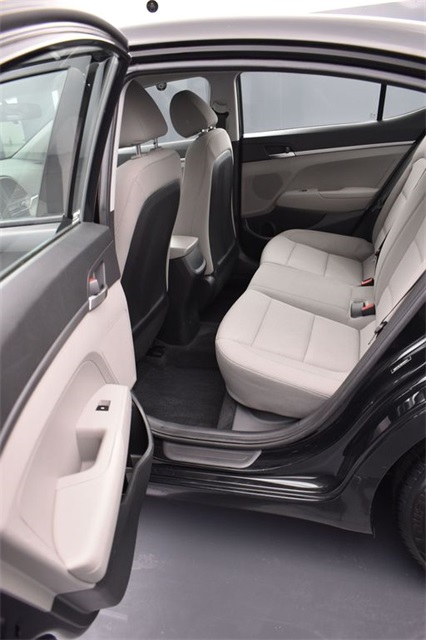 2019 Hyundai Elantra SE photo 9