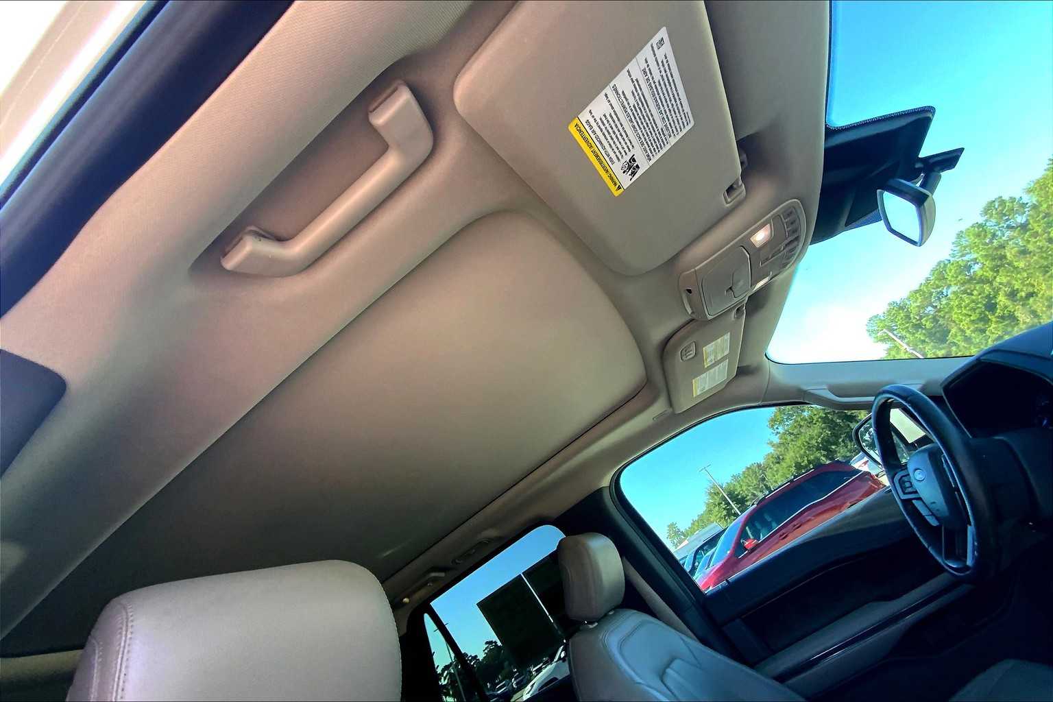 2019 Ford Expedition Limited photo 10