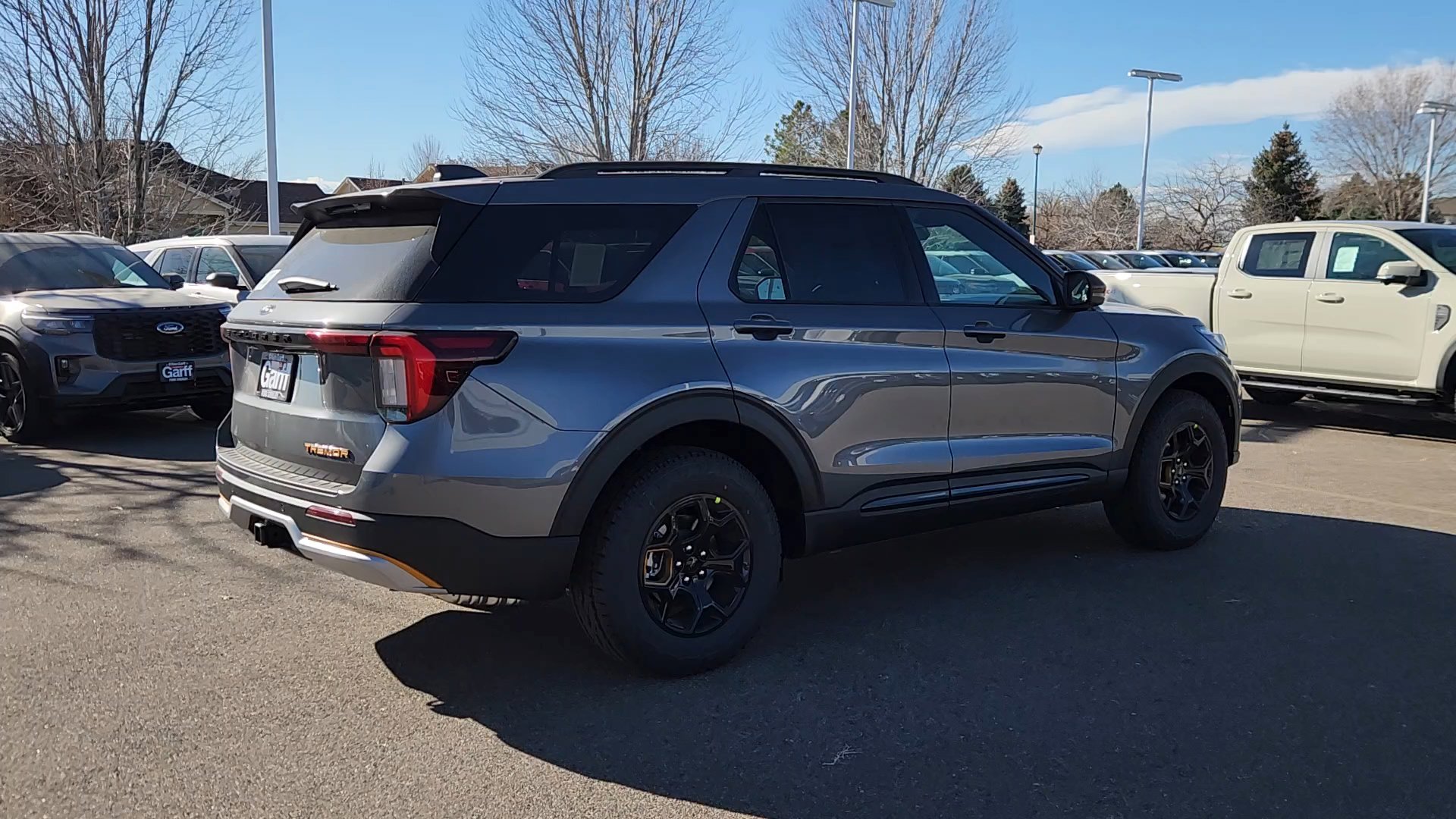 2026 Ford Explorer photo 3