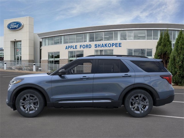 2025 Ford Explorer photo 3