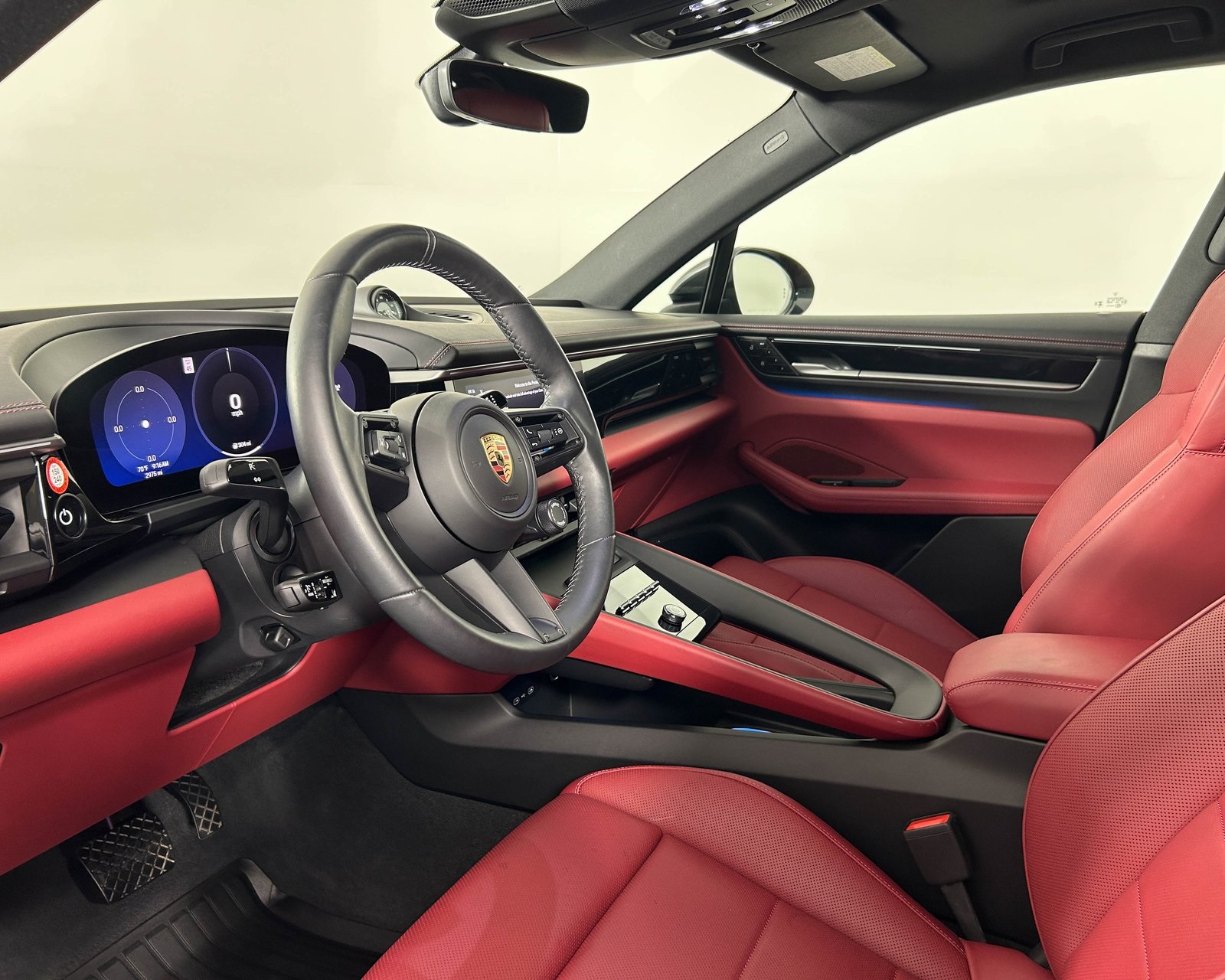 2024 Porsche Macan Electric 4 photo 4