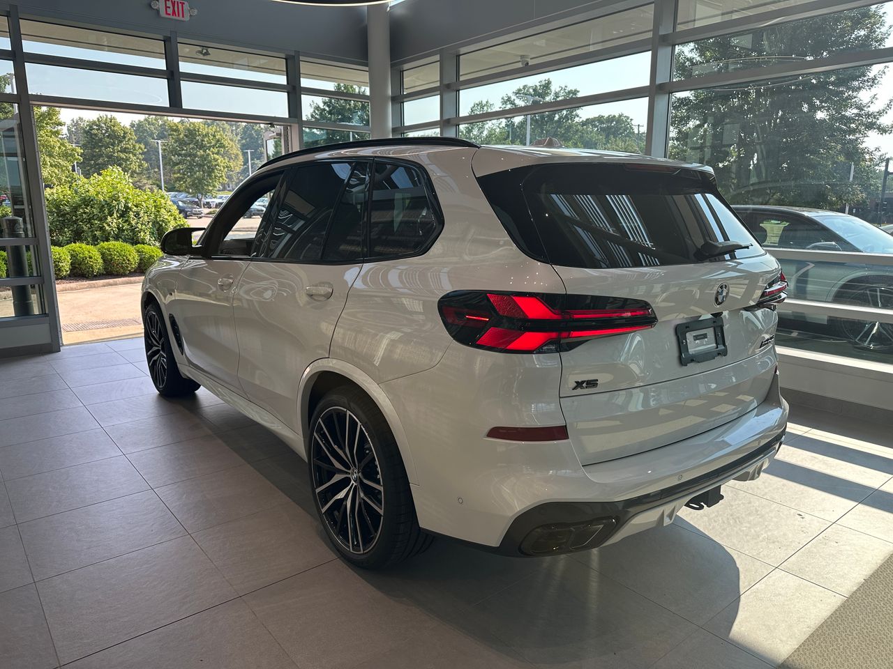 2026 Bmw X5 M60i photo 4