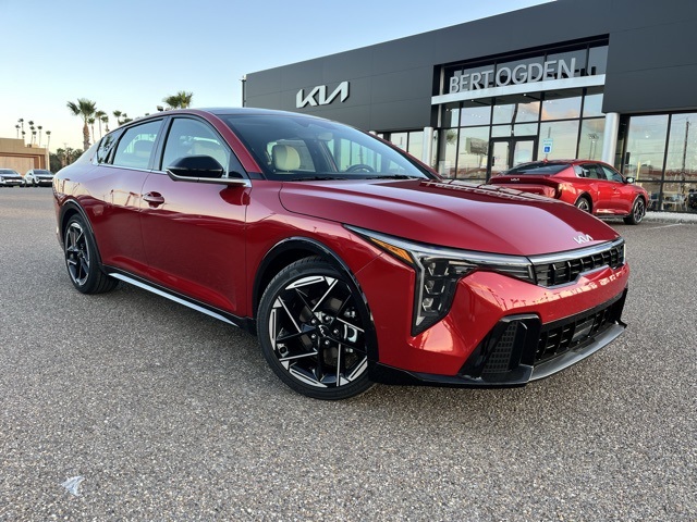 2025 Kia K4 GT-Line's photo