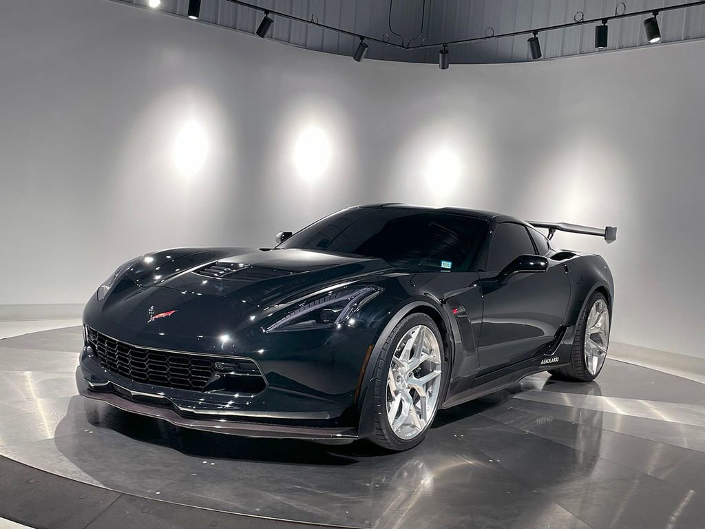 2017 Chevrolet Corvette Z06 2LZ photo 2