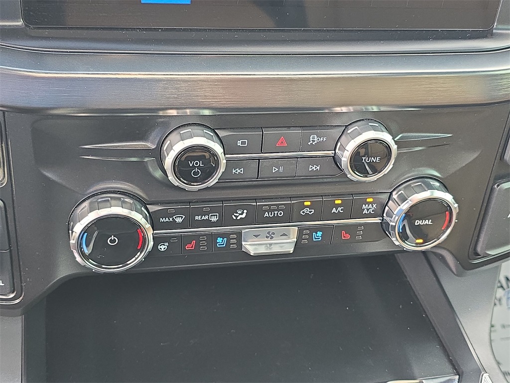 2025 Ford F-350 Lariat photo 25
