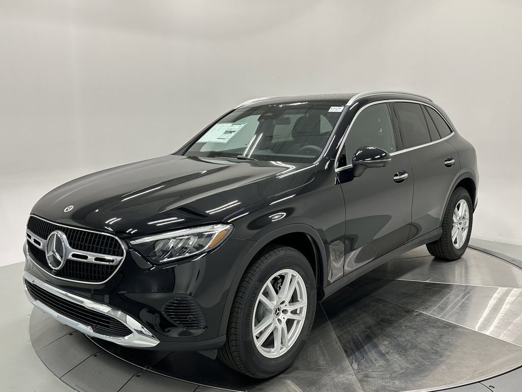 2026 Mercedes Benz GLC 300 4MATIC photo 3