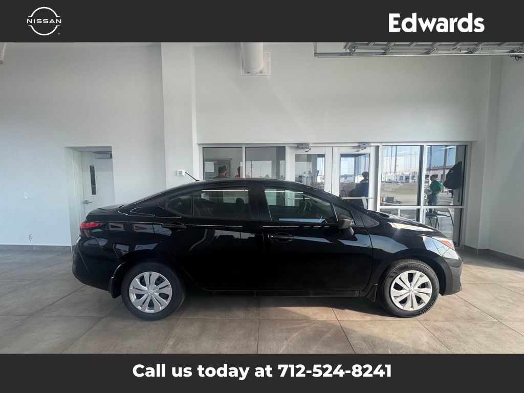 2025 Nissan Versa Sedan S's photo