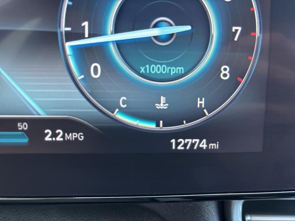 2023 Hyundai Elantra SEL photo 8
