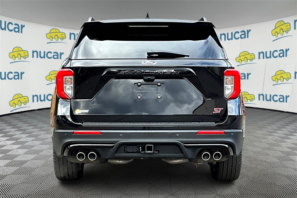 2023 Ford Explorer ST photo 3