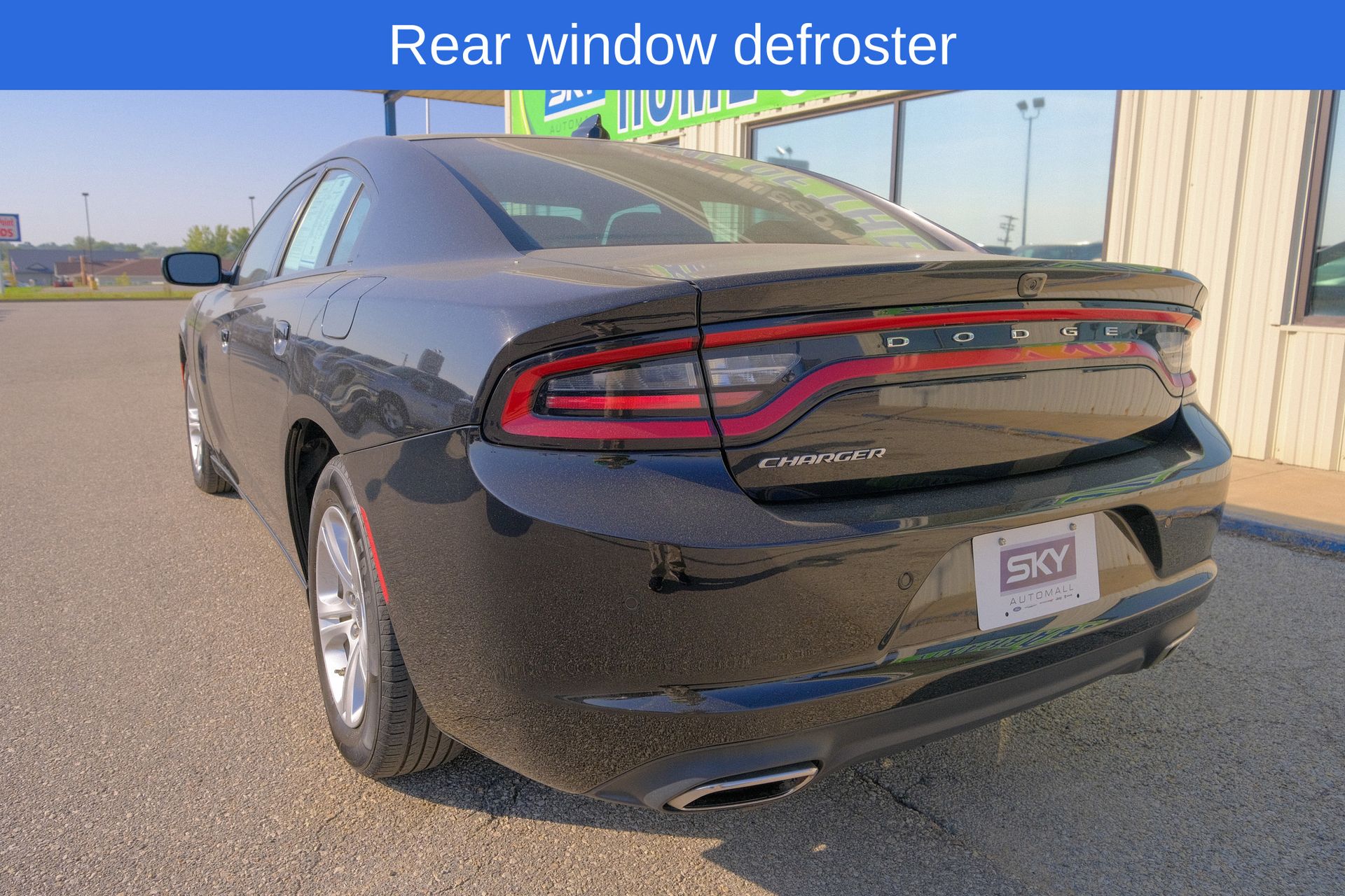 2023 Dodge Charger SXT photo 4