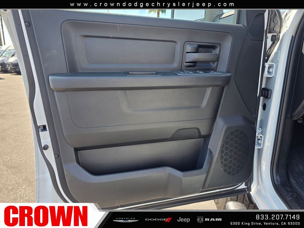 2026 Ram 2500 Tradesman photo 16