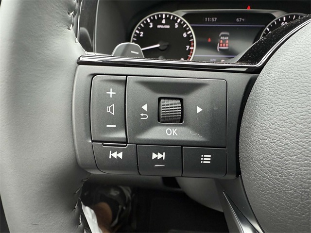 2025 Nissan Pathfinder SL photo 27
