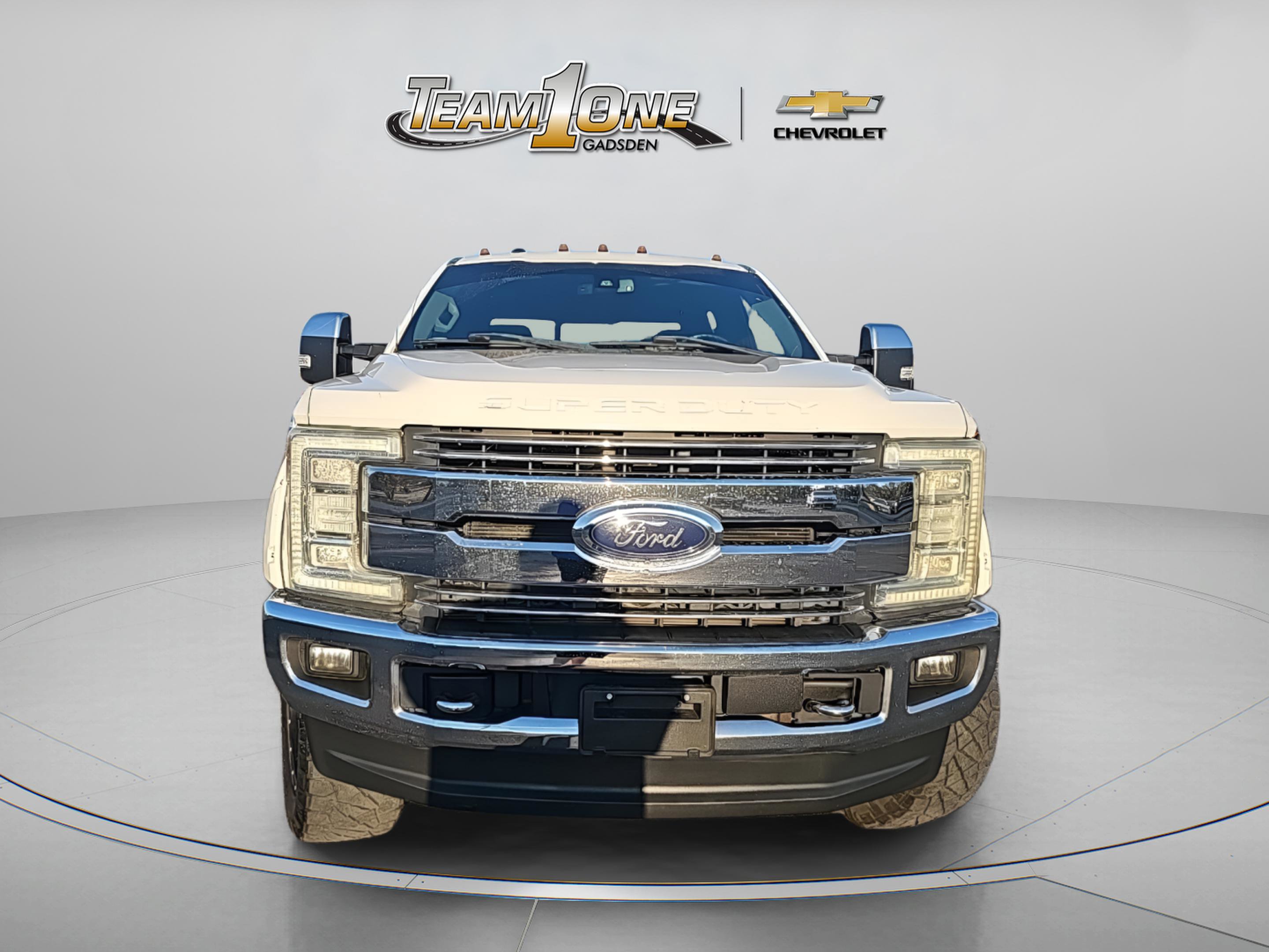 2017 Ford F-250 Lariat photo 3