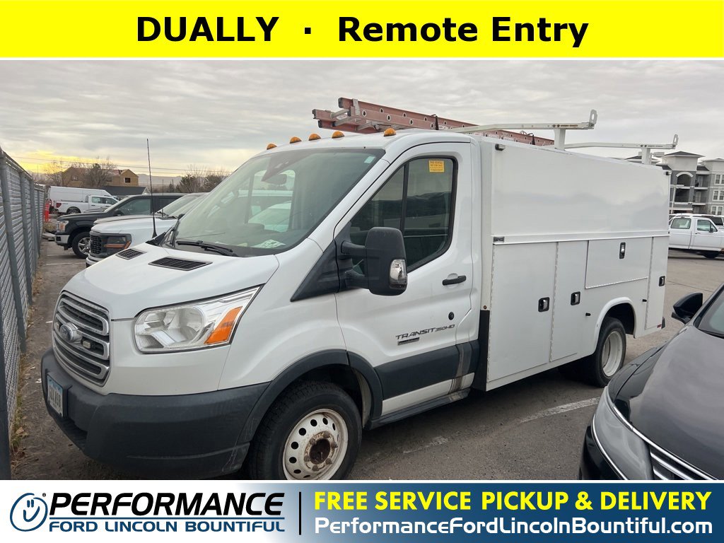 2018 Ford Transit Cutaway Base's photo