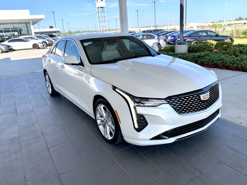 2022 Cadillac CT4 Luxury photo 3