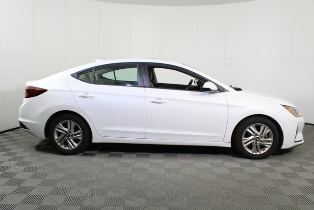 2020 Hyundai Elantra Value Edition photo 6