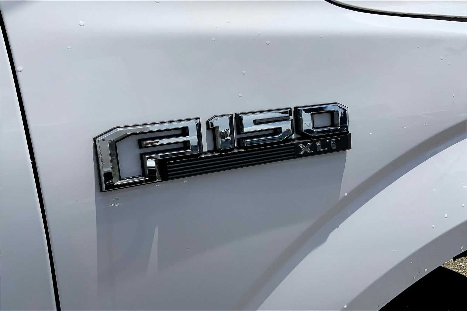 2020 Ford F-150 XLT photo 16