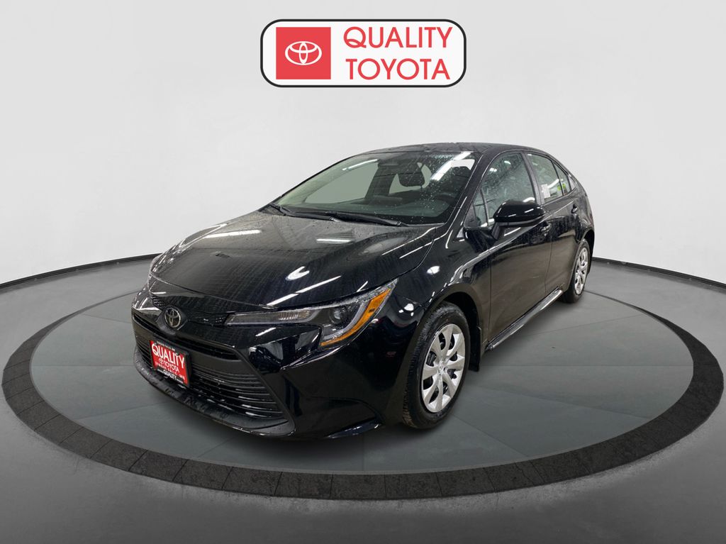 2026 Toyota Corolla LE's photo