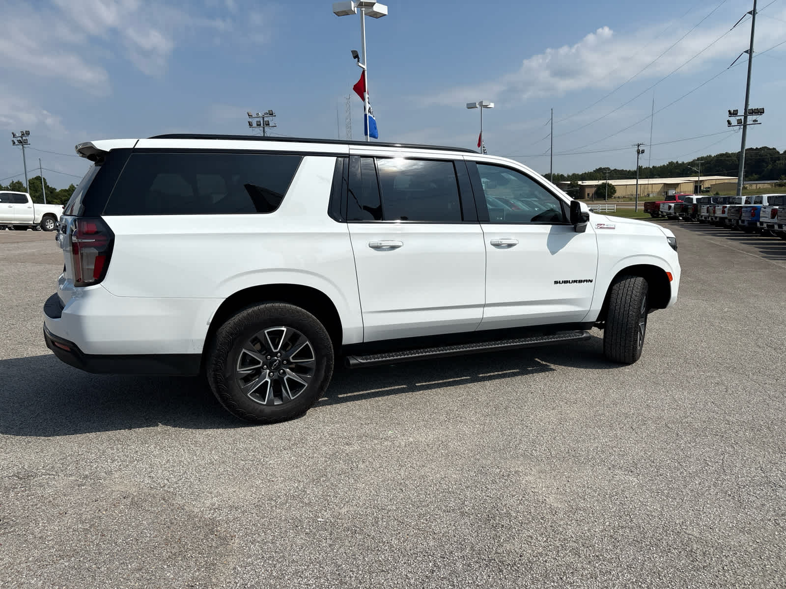 2024 Chevrolet Suburban Z71 photo 3