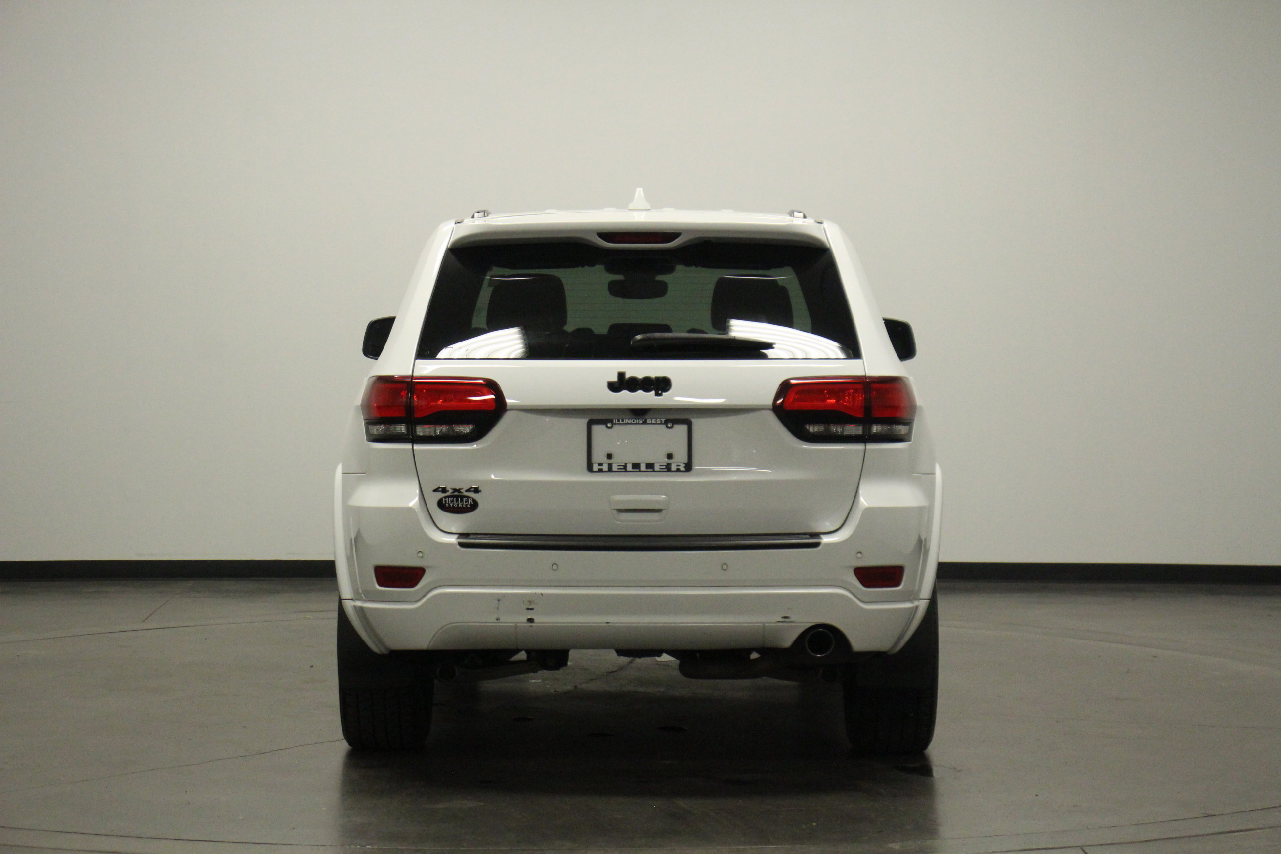 2020 Jeep Grand Cherokee Altitude photo 4