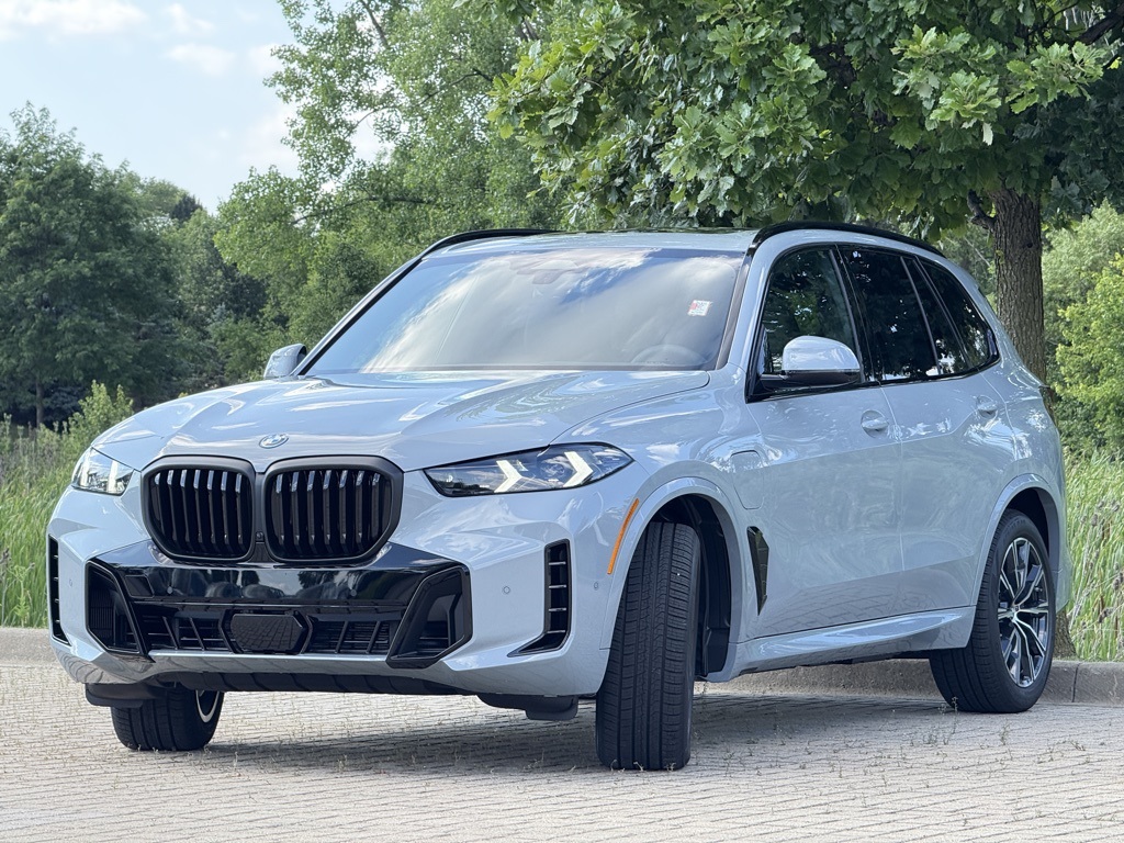 2026 Bmw X5 xDrive50e photo 2