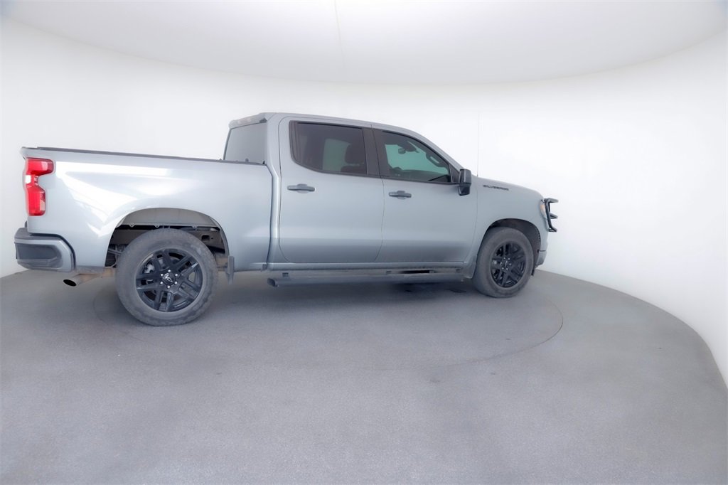 2023 Chevrolet Silverado Custom photo 8