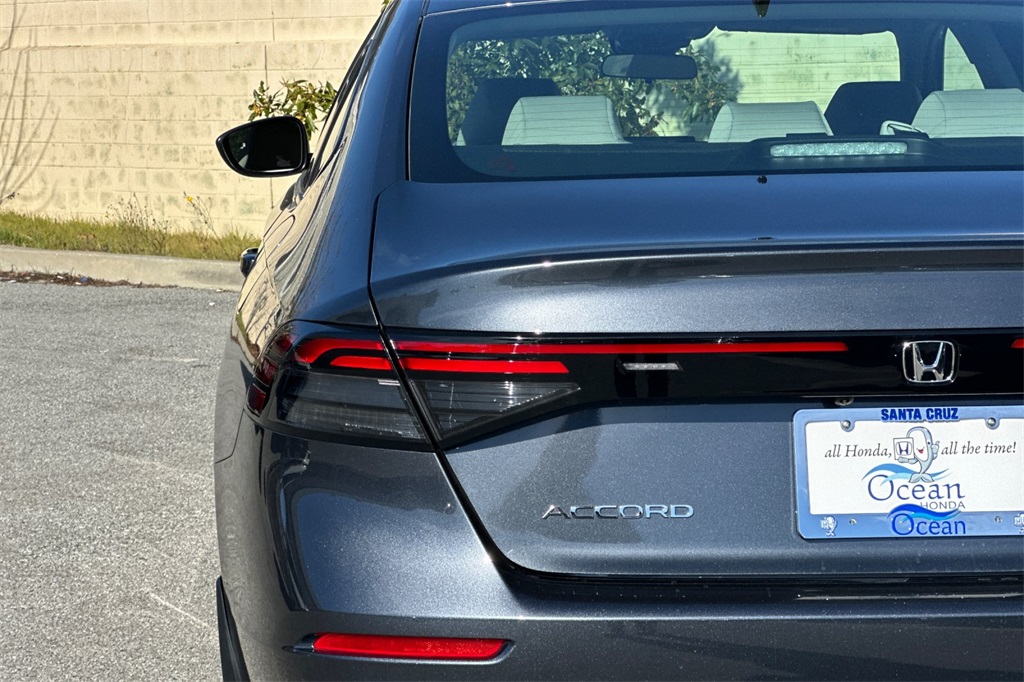 2025 Honda Accord SE photo 25