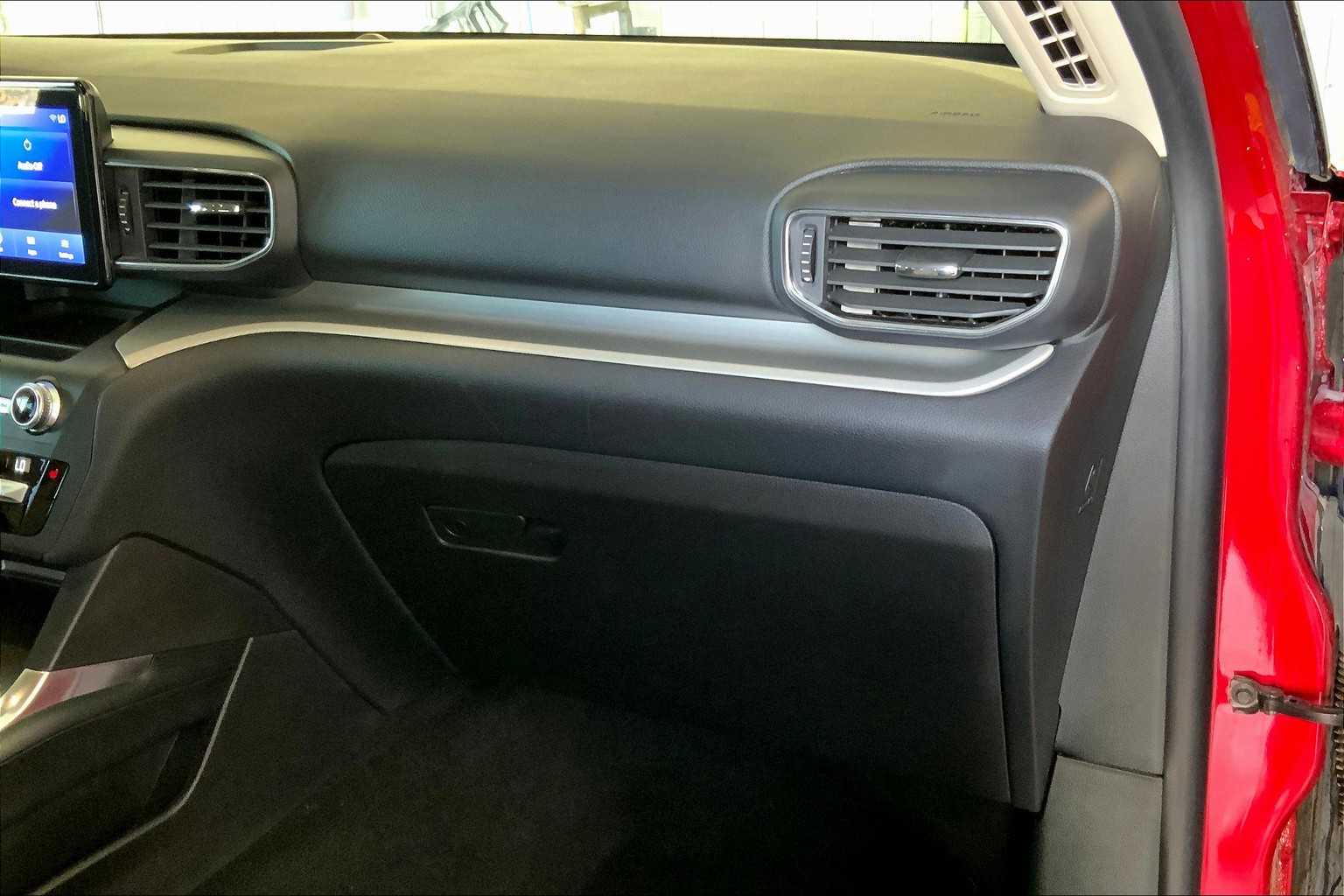 2020 Ford Explorer XLT photo 13