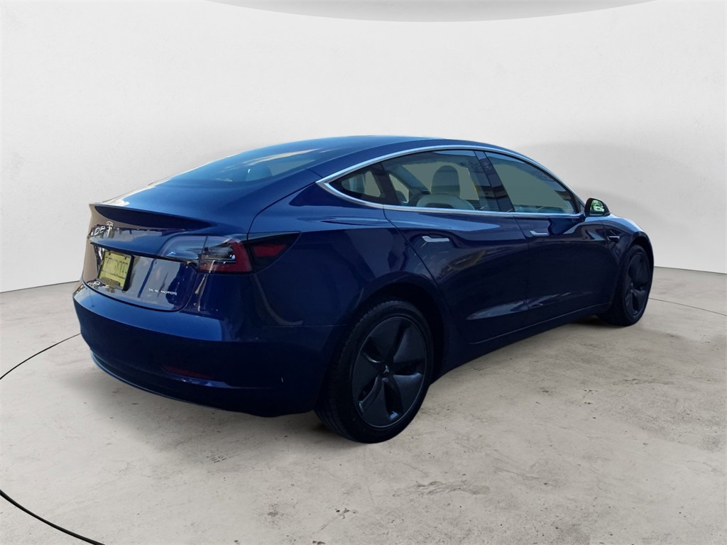 2018 Tesla Model 3 Long Range photo 5