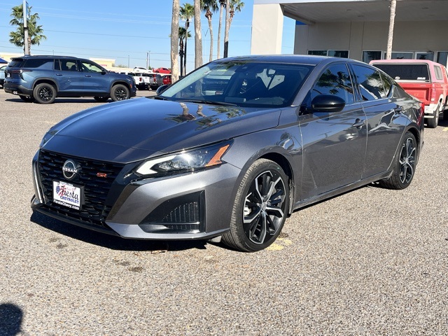 2024 Nissan Altima 2.5 SR photo 3