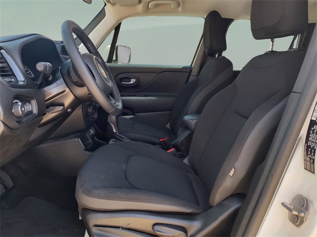 2020 Jeep Renegade Altitude photo 25
