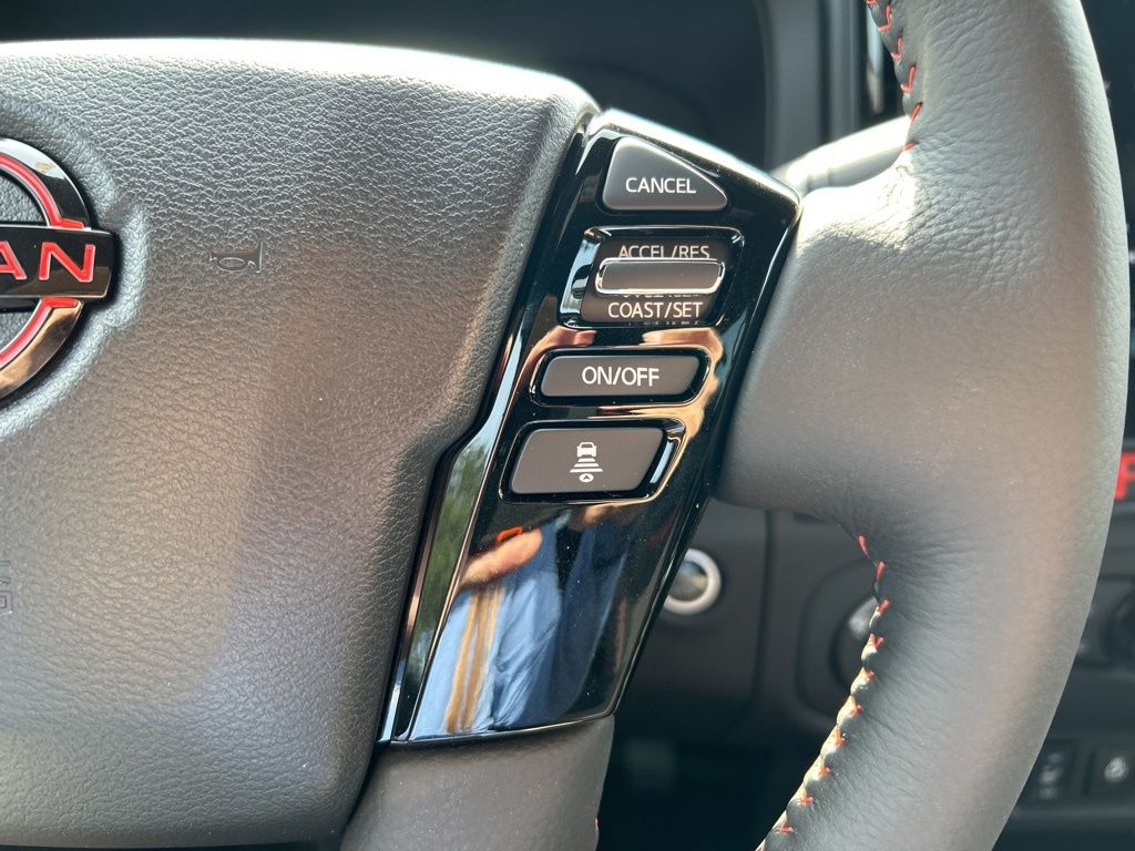 2025 Nissan Frontier PRO-4X photo 21