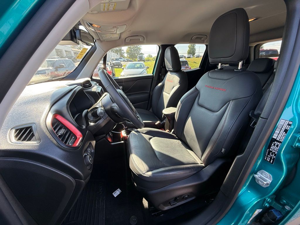 2022 Jeep Renegade Trailhawk photo 4