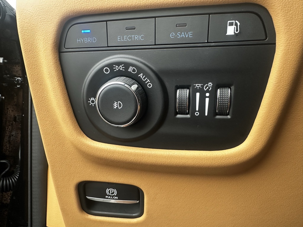 2024 Jeep Grand Cherokee Summit Reserve 4xe photo 7