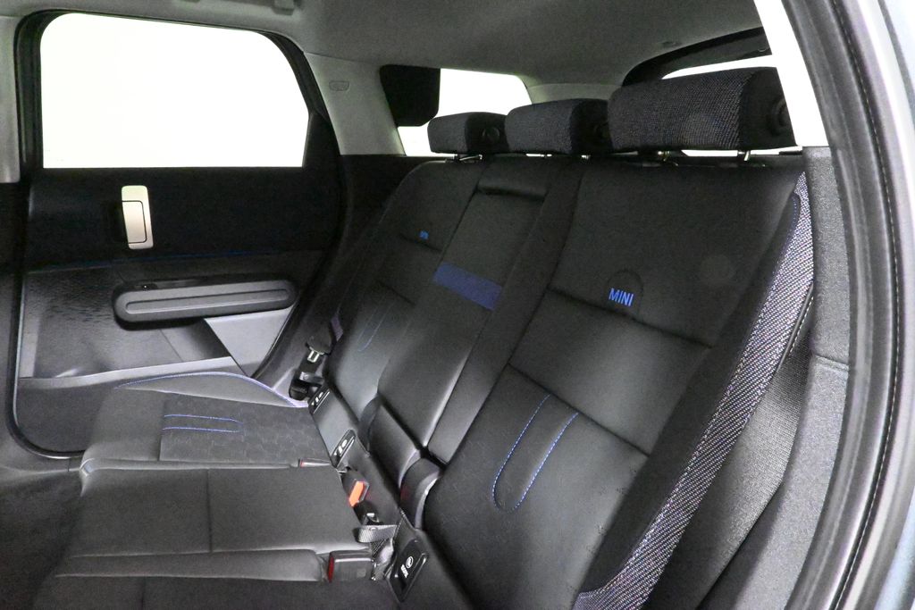 2025 Mini Countryman S photo 3