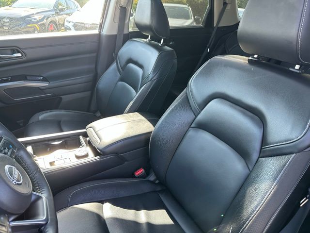 2022 Nissan Pathfinder SL photo 24