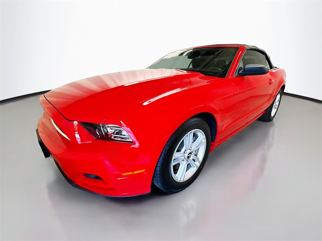 2014 Ford Mustang V6 photo 3