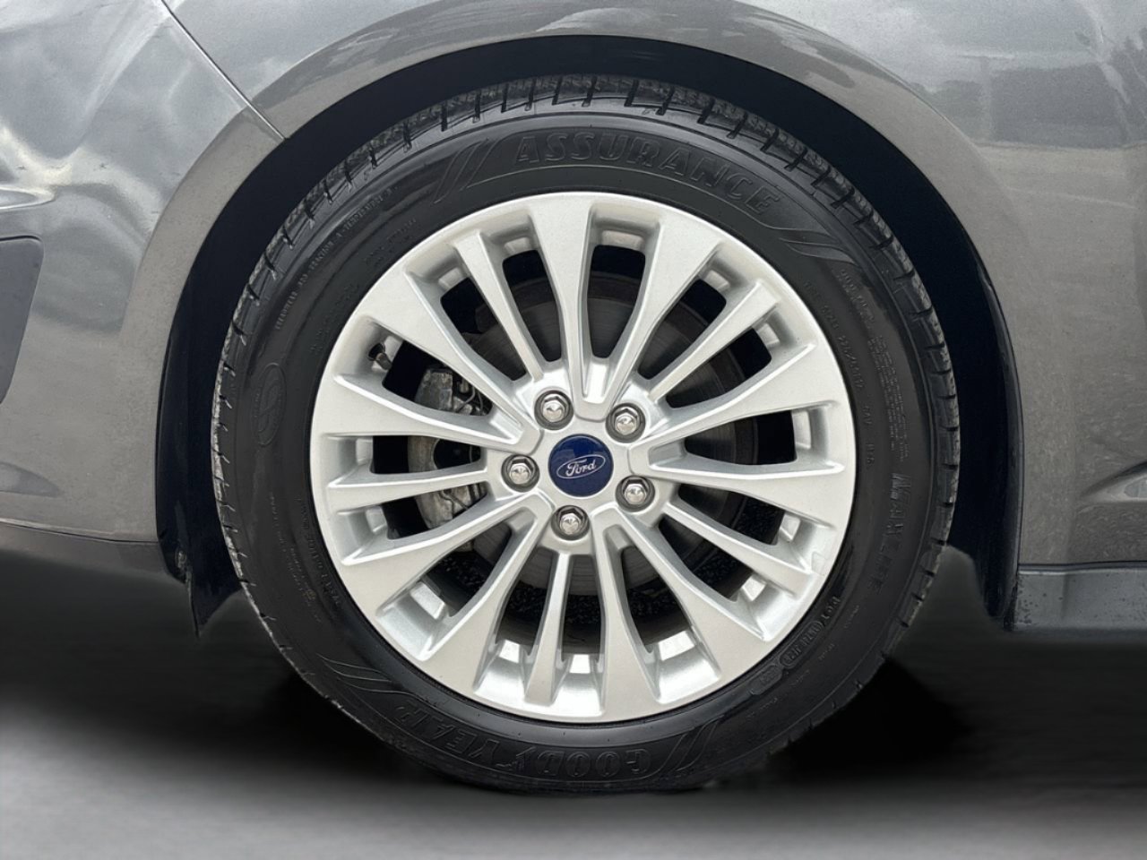 2017 Ford C-Max Hybrid SE photo 30