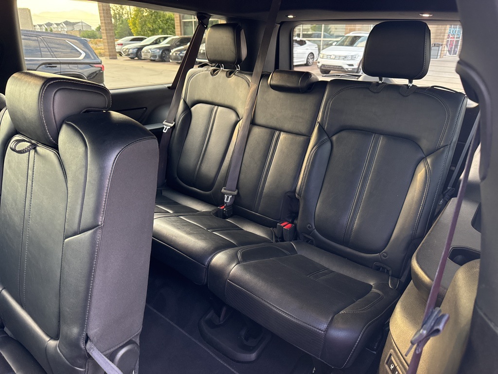 2023 Jeep Wagoneer L Series II photo 18