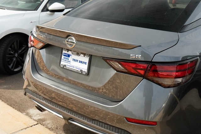 2022 Nissan Sentra SR photo 3